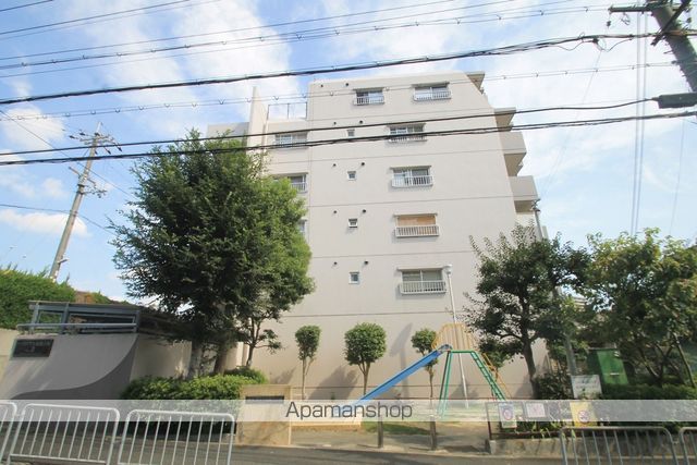 ハイロイヤル緑地公園パートIIの外観写真