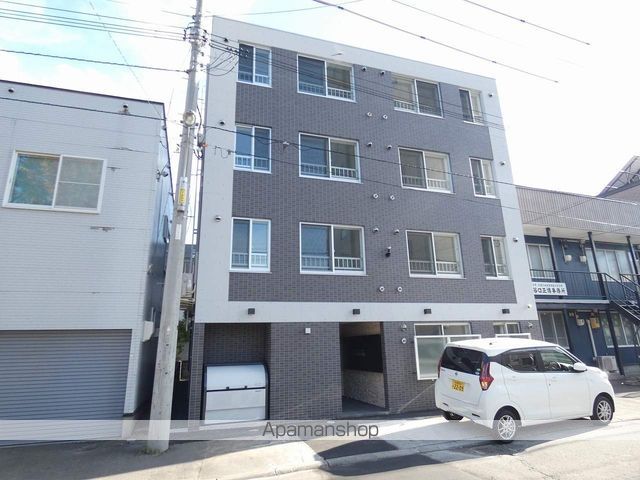 ラフィーネ月寒中央通の外観写真