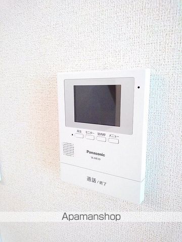 フラワーマンション中央図書館前の内装写真