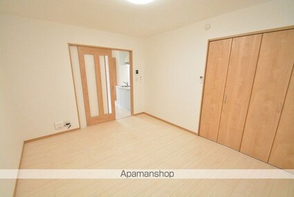 グリュックスハイム文化町Ⅱ[1K/28.16m2]のリビング・居間