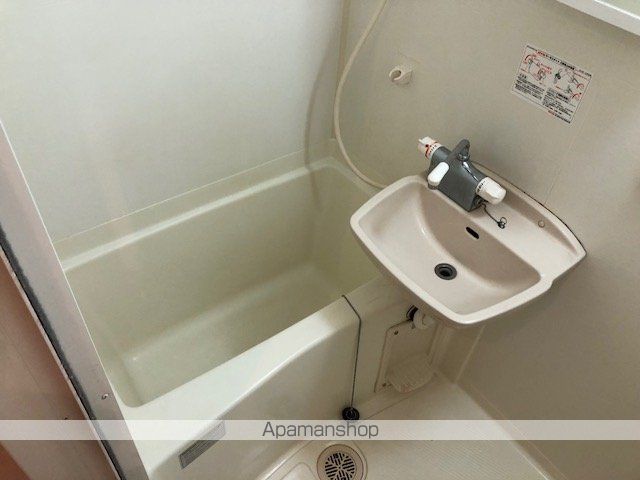 レジディア三越前の内装写真