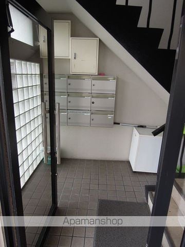 ヴィクトリアコート岸和田の玄関写真
