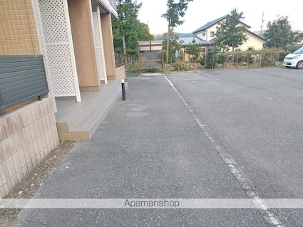 パルテール[1LDK/51.43m2]のエントランス2