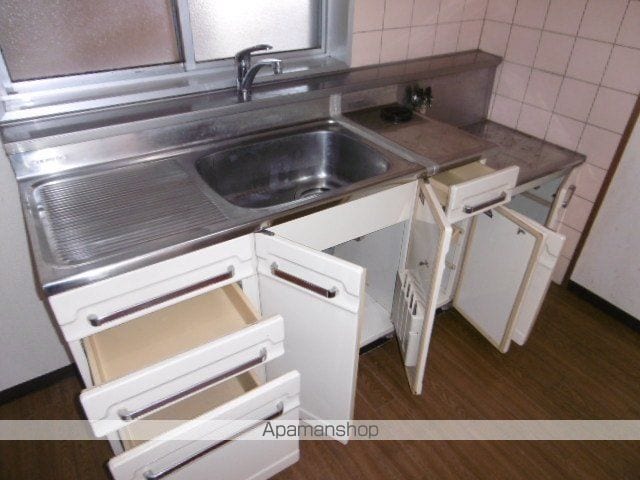 サンワロイヤル長江の内装写真