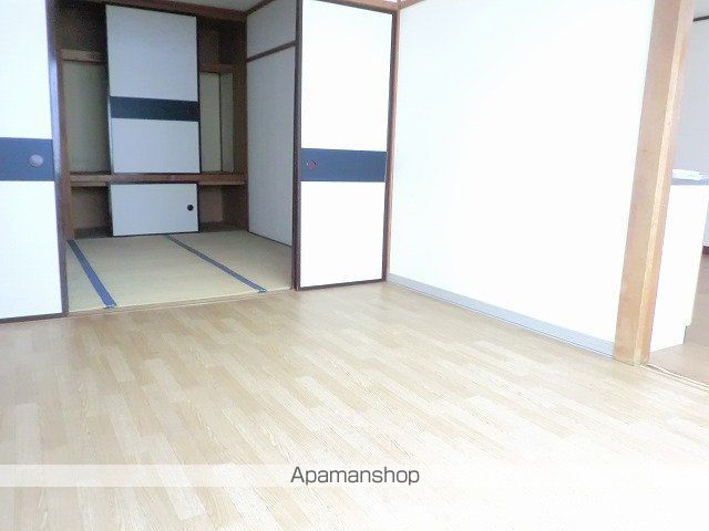成田マンション第二の内装写真