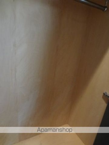 ヴァトンヒルズ宮の森の内装写真
