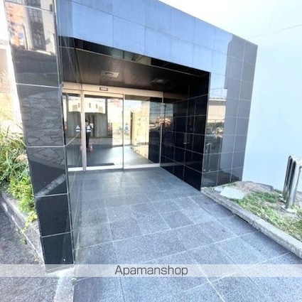 エンゼルプラザＷＥＳＴ１[1DK/28.8m2]のエントランス