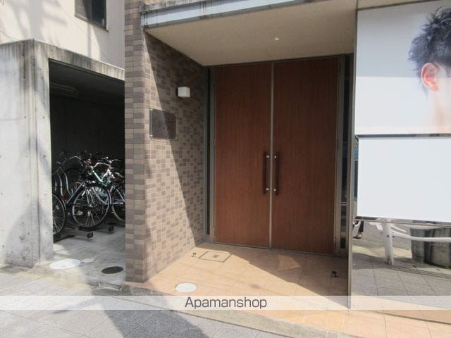 TーWESTの玄関写真