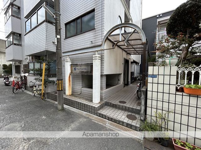 プレアール萱島の玄関写真
