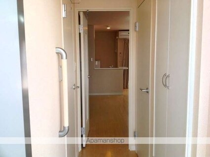 レオネクストオールリバー[1R/32.28m2]の収納2