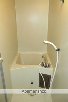 和歌山県和歌山市本町８丁目[1DK/29.62m2]のバス