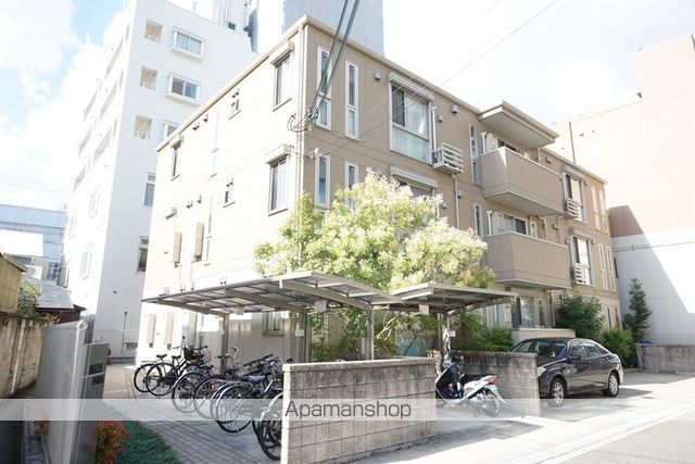 OKAZEN西駅前の外観写真