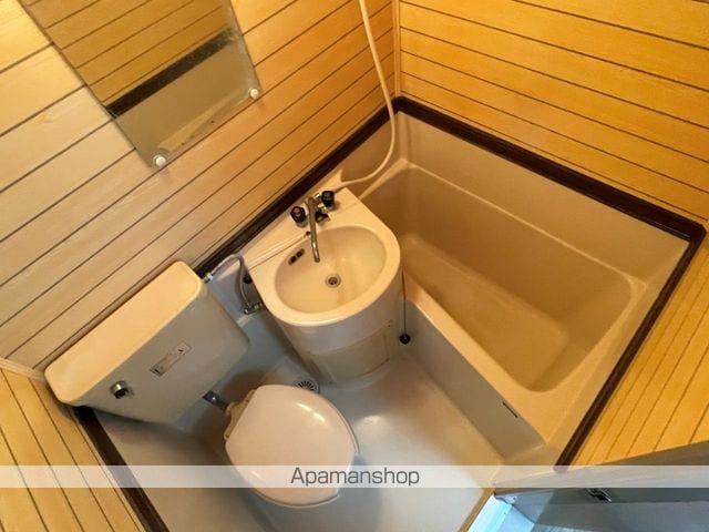 ミーテルーチェ坪井IIの内装写真