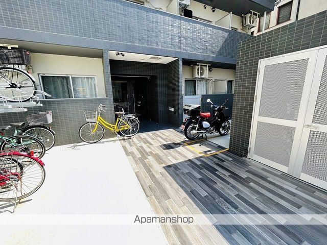 COURT EST都島の玄関写真