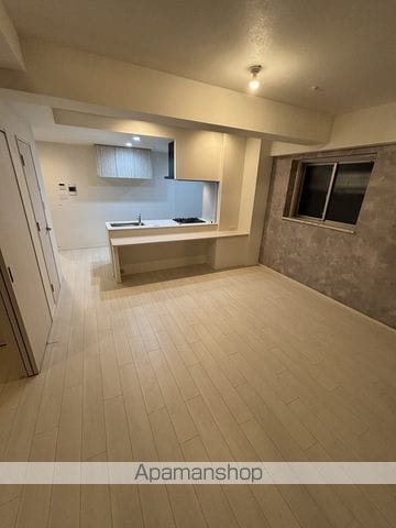 SPLENDID上本町WESTの内装写真