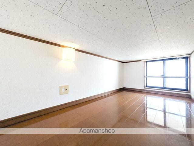 メインシティガーデン 新井弐番館の内装写真