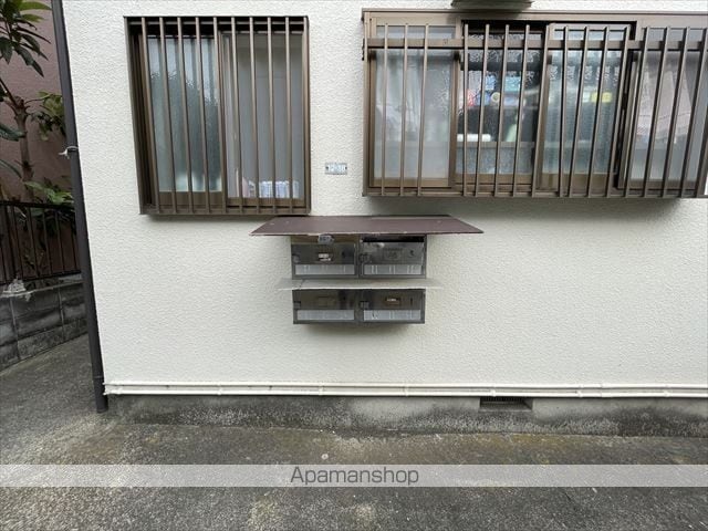 中川コーポの外観写真