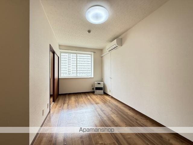 アーバンコート東区役所前IIIの内装写真