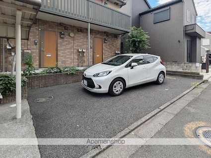 モンテローザ[1K/23.59m2]の駐車場