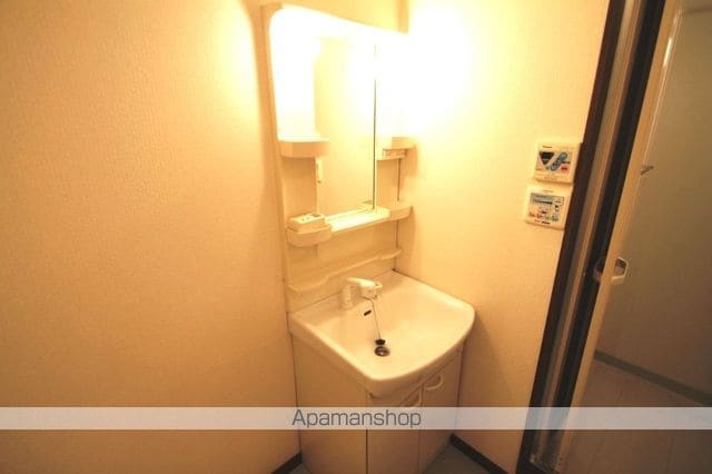 アンプルール フェール 江坂の内装写真