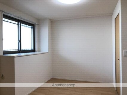 Ｓーユニヴァリ　しんきょう[2LDK/51m2]の内装3