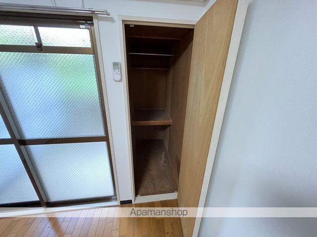 ダンディーAの内装写真