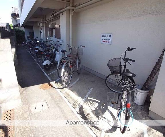 サンコーポヒロタの玄関写真