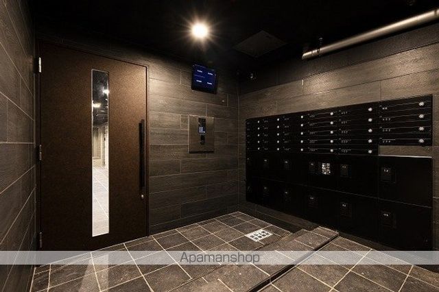 QUADOR姪浜の玄関写真