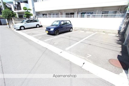 サニーハイツ宮脇[1K/19.42m2]の駐車場