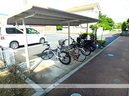 シャン・ド・フルール[2LDK/63.92m2]の共用部1