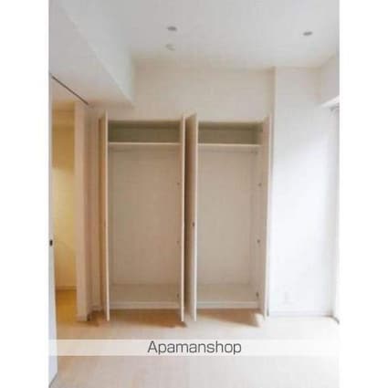エスティメゾン四谷坂町[1K/30.11m2]の収納