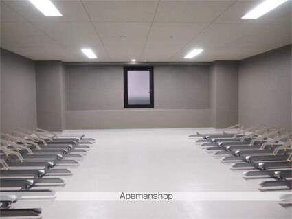 ルーブル板橋区役所前[1K/25.62m2]の駐車場