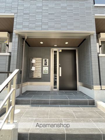 DーHILLS元魚の玄関写真