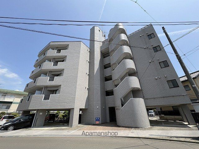 サンパティーク泉中央の外観写真