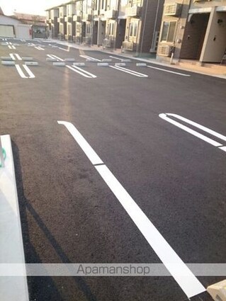 ルーナリア　Ⅱ[1LDK/46.35m2]の駐車場