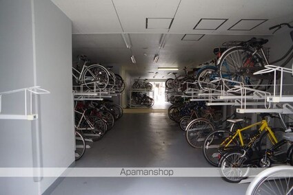 パークキューブ四谷三丁目[1LDK/32.35m2]の共用部1