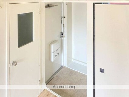 ビレッジハウス小山２号棟[2K/33.09m2]の玄関