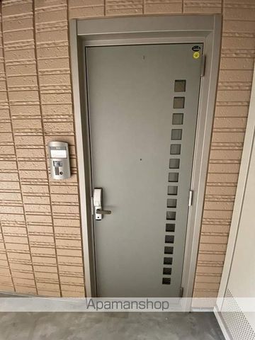 パシフィカAの玄関写真