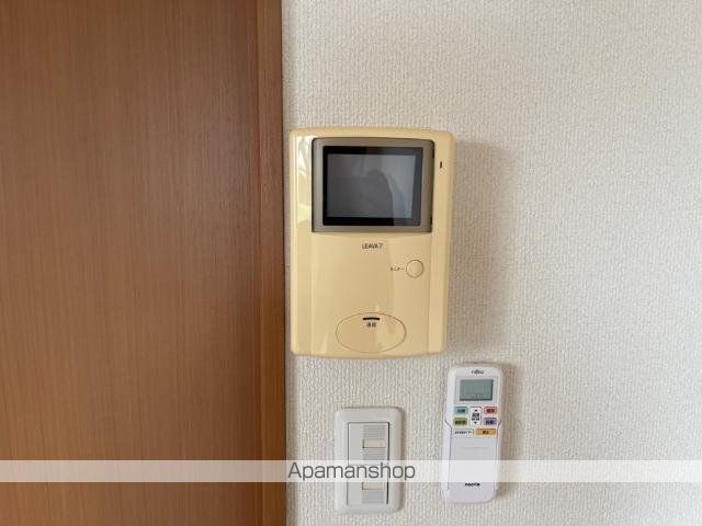 グリルス IIの内装写真