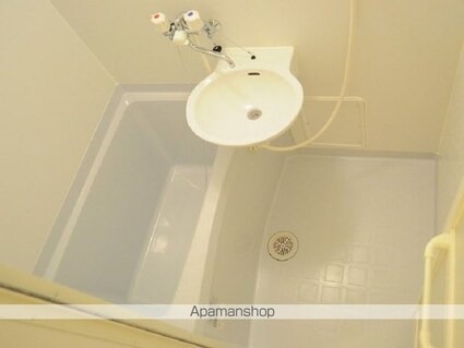 レオパレスハルスウィート２[1K/23.18m2]のバス