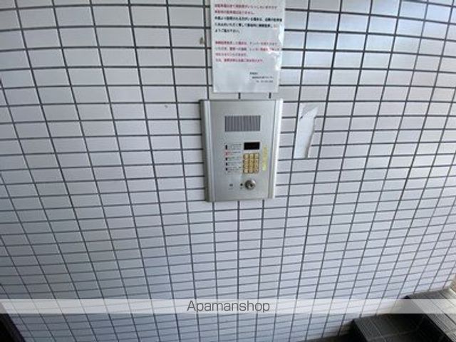 プチメゾンM・Kの玄関写真