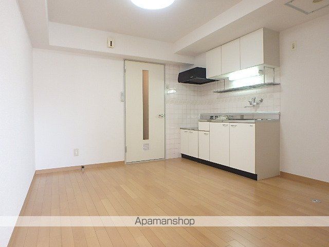 三進栄通マンションの内装写真