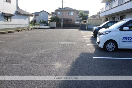 エクセル春日[1K/26.55m2]の駐車場
