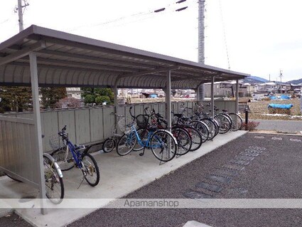 ヴィラ・クレアーレ[2LDK/57.92m2]の共用部1