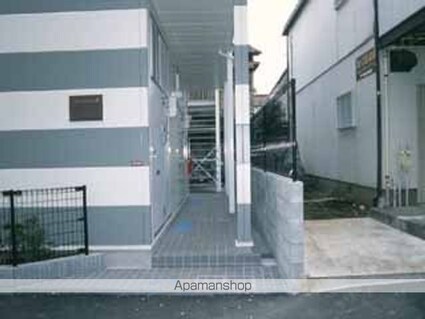 レオパレスフォンターナ[1K/19.87m2]のエントランス3