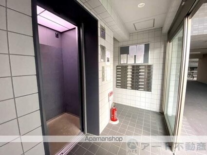 ヴェルデ・フレスコ本町[1LDK/33.19m2]のエントランス2