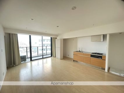 ８７ｇ　ＹＯＳＨＩＪＩＭＡ　ａｖｅ．[1SLDK/56.25m2]のリビング・居間