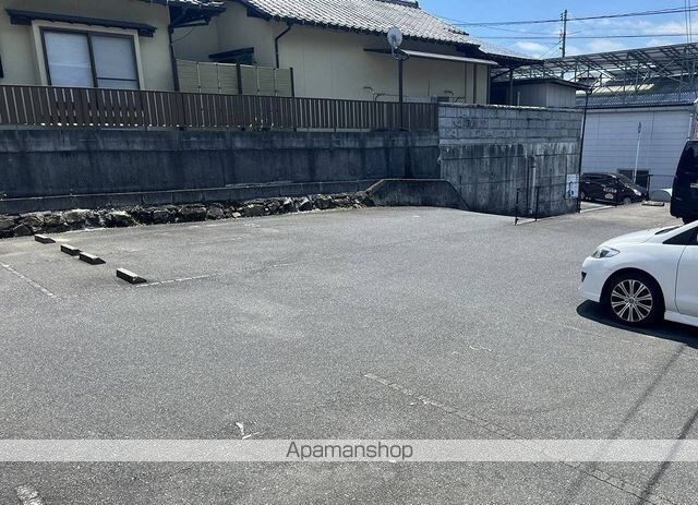レオパレスチェルキオ[1K/19.87m2]の駐車場