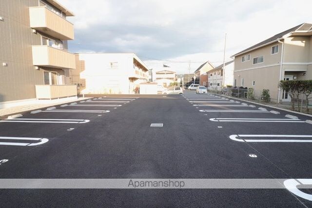 ＤーＲＯＯＭ富士見[1LDK/40.28m2]の駐車場