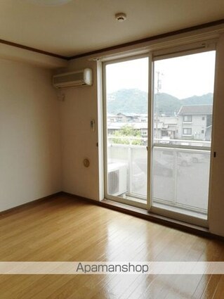 広島県府中市中須町[1LDK/41.98m2]のリビング・居間